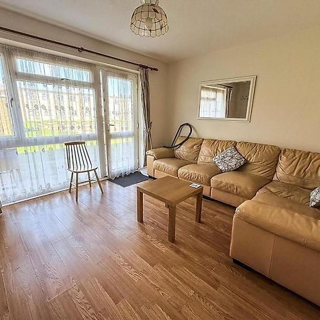 Great 3 Bedroom Chalet To Hire With In Hemsby, Great Seaside Break! Ref 18194B Екстер'єр фото