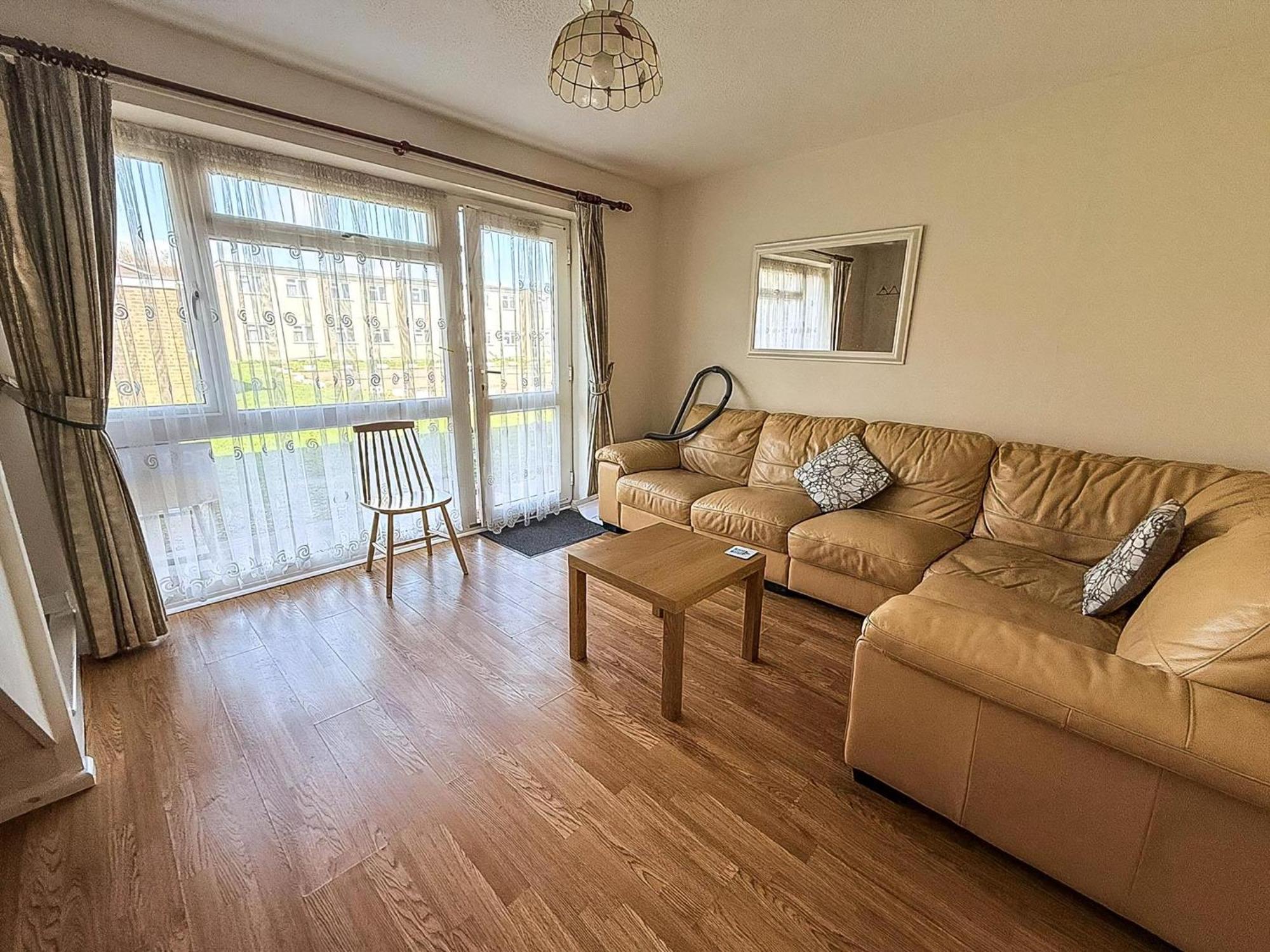 Great 3 Bedroom Chalet To Hire With In Hemsby, Great Seaside Break! Ref 18194B Екстер'єр фото